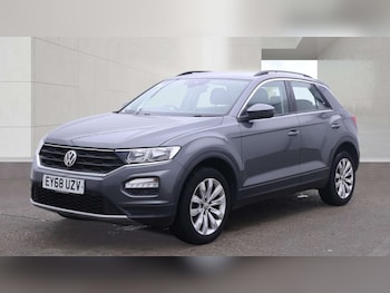 Used Volkswagen T-Roc 2018 for sale - 79231999: Photo
