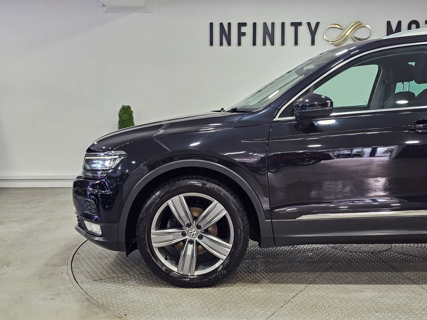 Used Volkswagen Tiguan 2017 for sale - 77113504: Photo 23