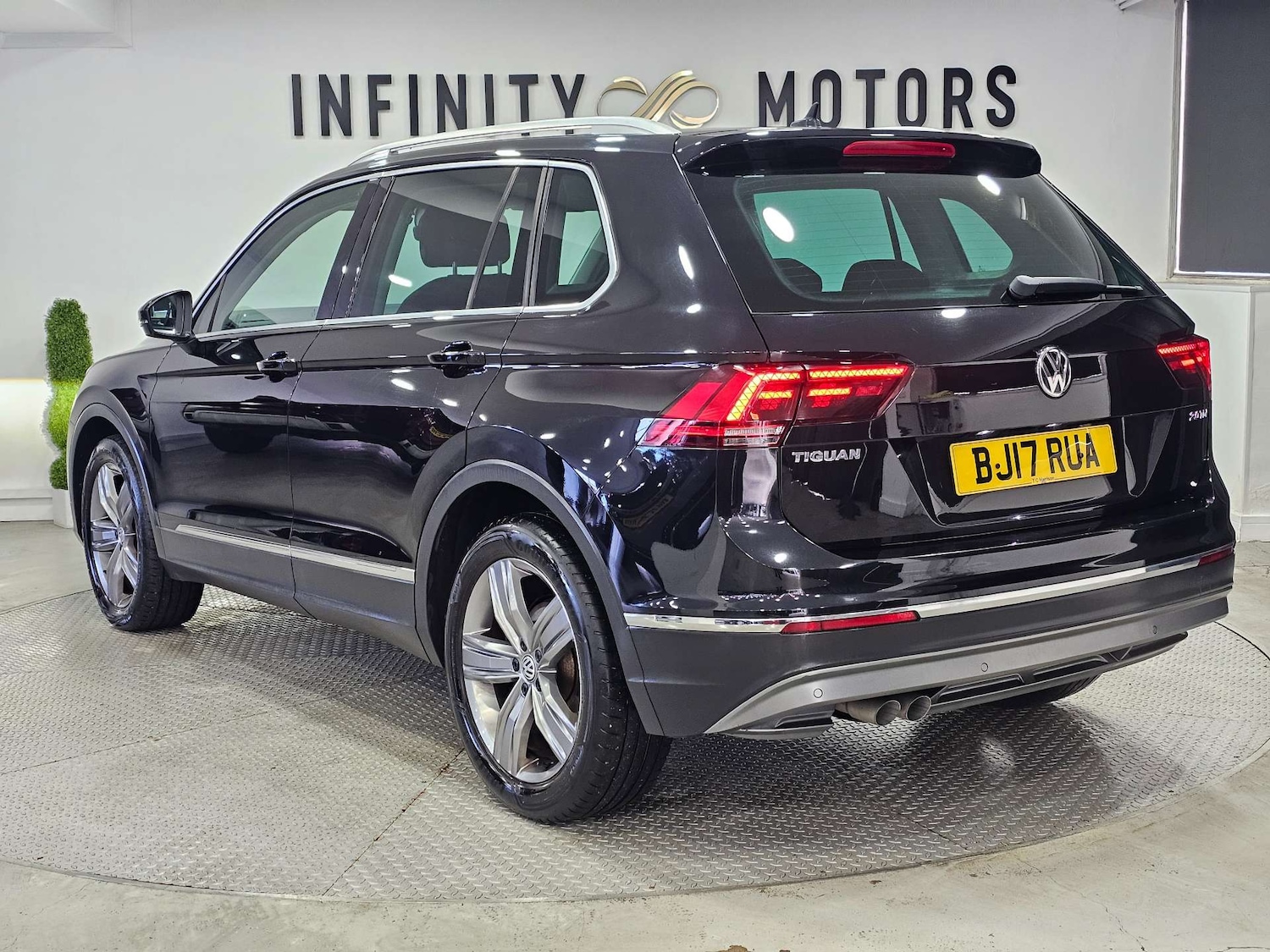 Used Volkswagen Tiguan 2017 for sale - 77113504: Photo 28