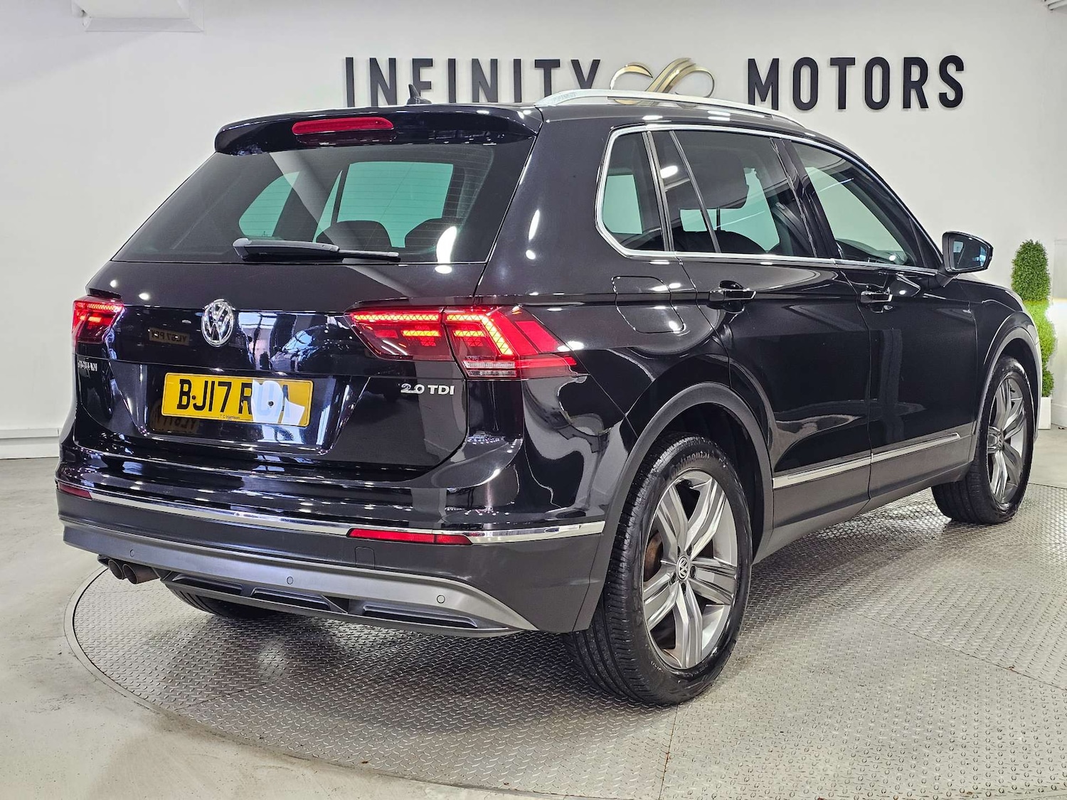 Used Volkswagen Tiguan 2017 for sale - 77113504: Photo 34