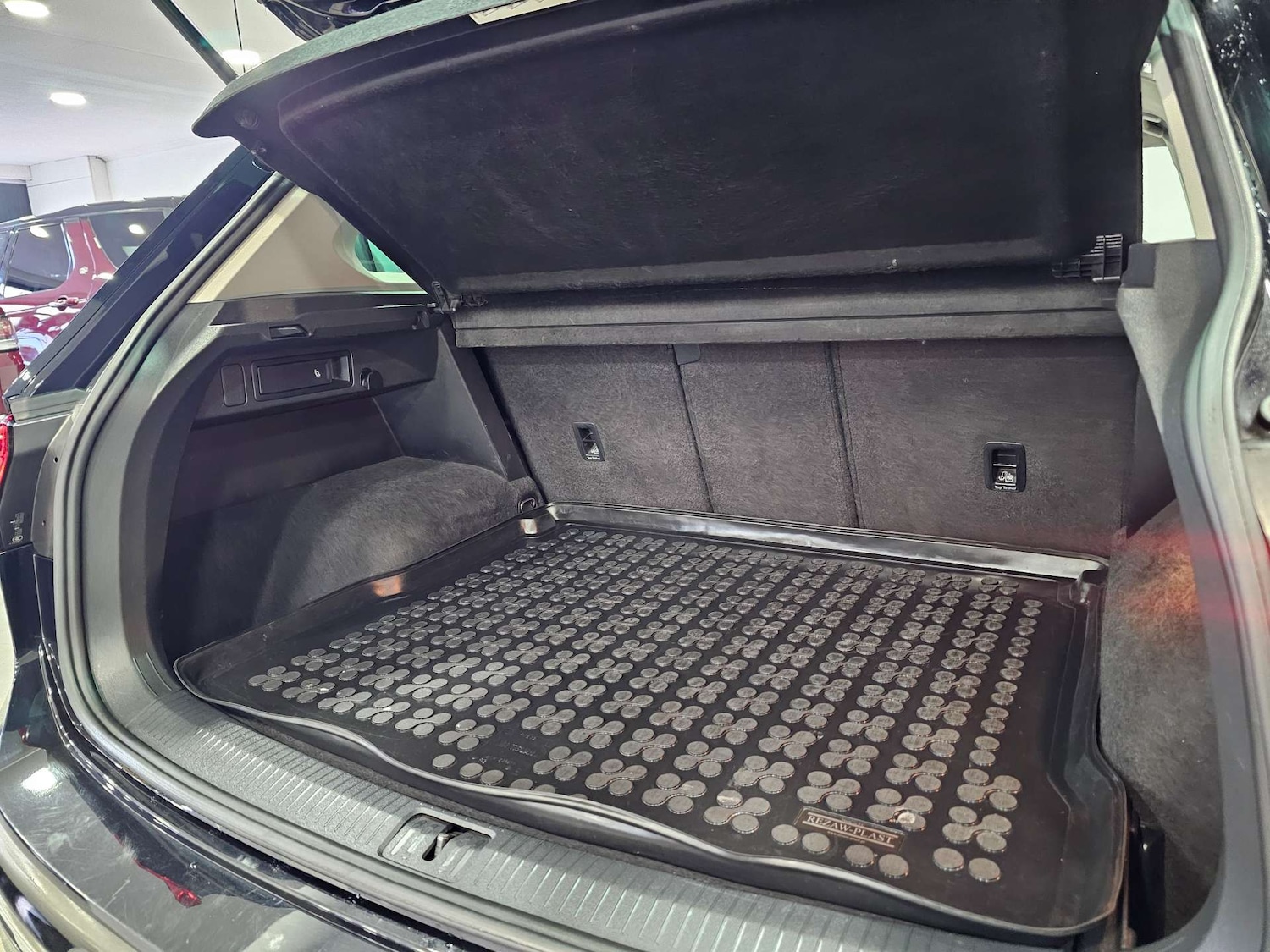 Used Volkswagen Tiguan 2017 for sale - 77113504: Photo 52