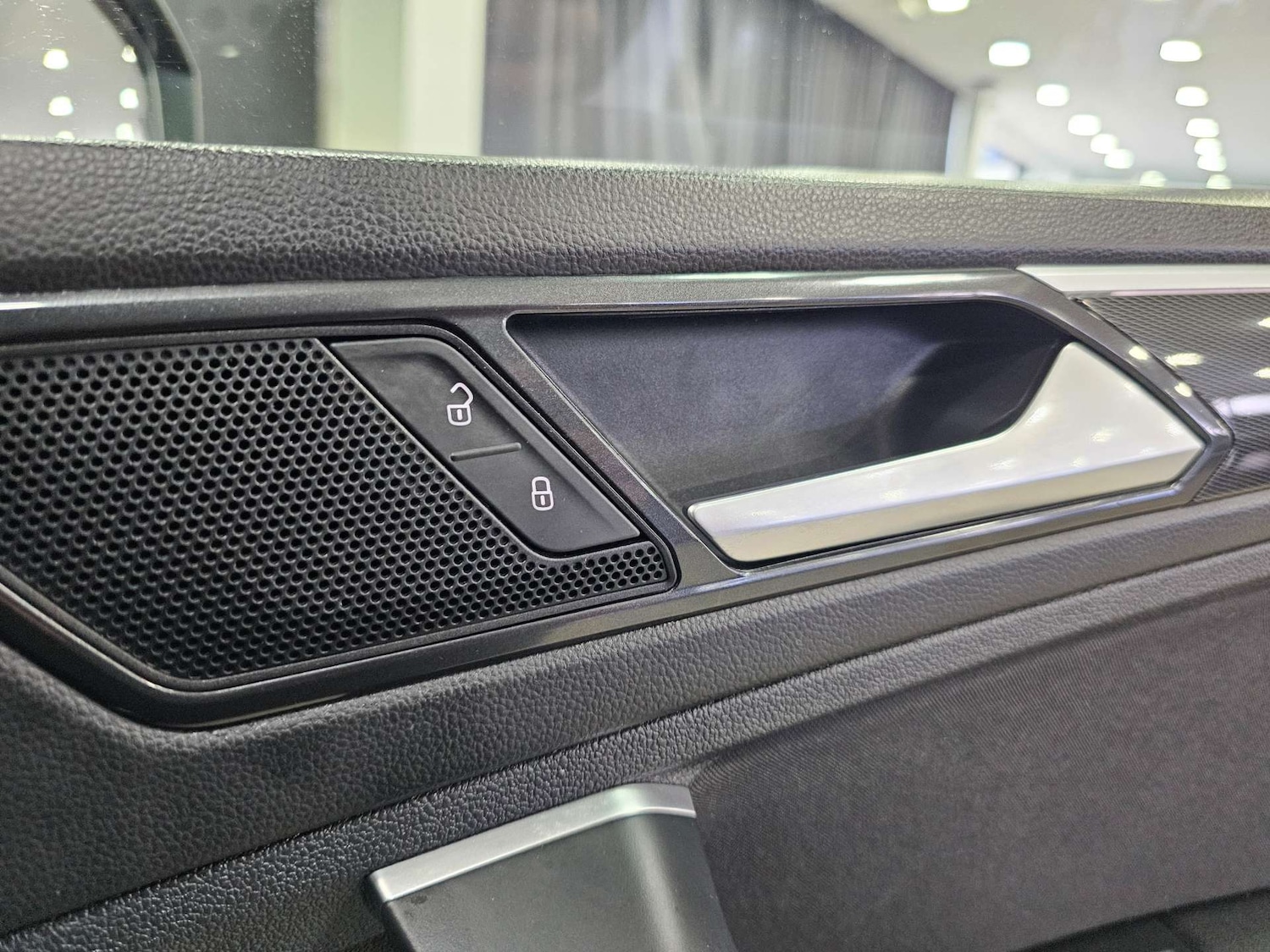 Used Volkswagen Tiguan 2017 for sale - 77113504: Photo 56