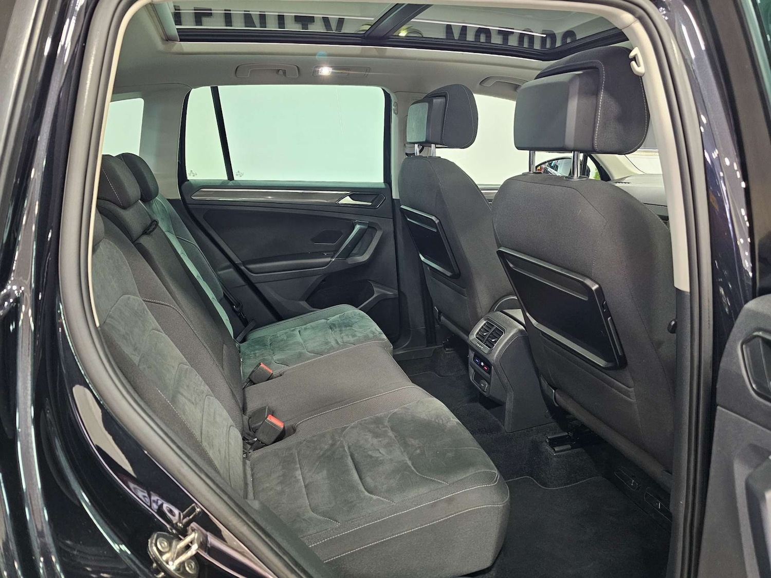 Used Volkswagen Tiguan 2017 for sale - 77113504: Photo 87