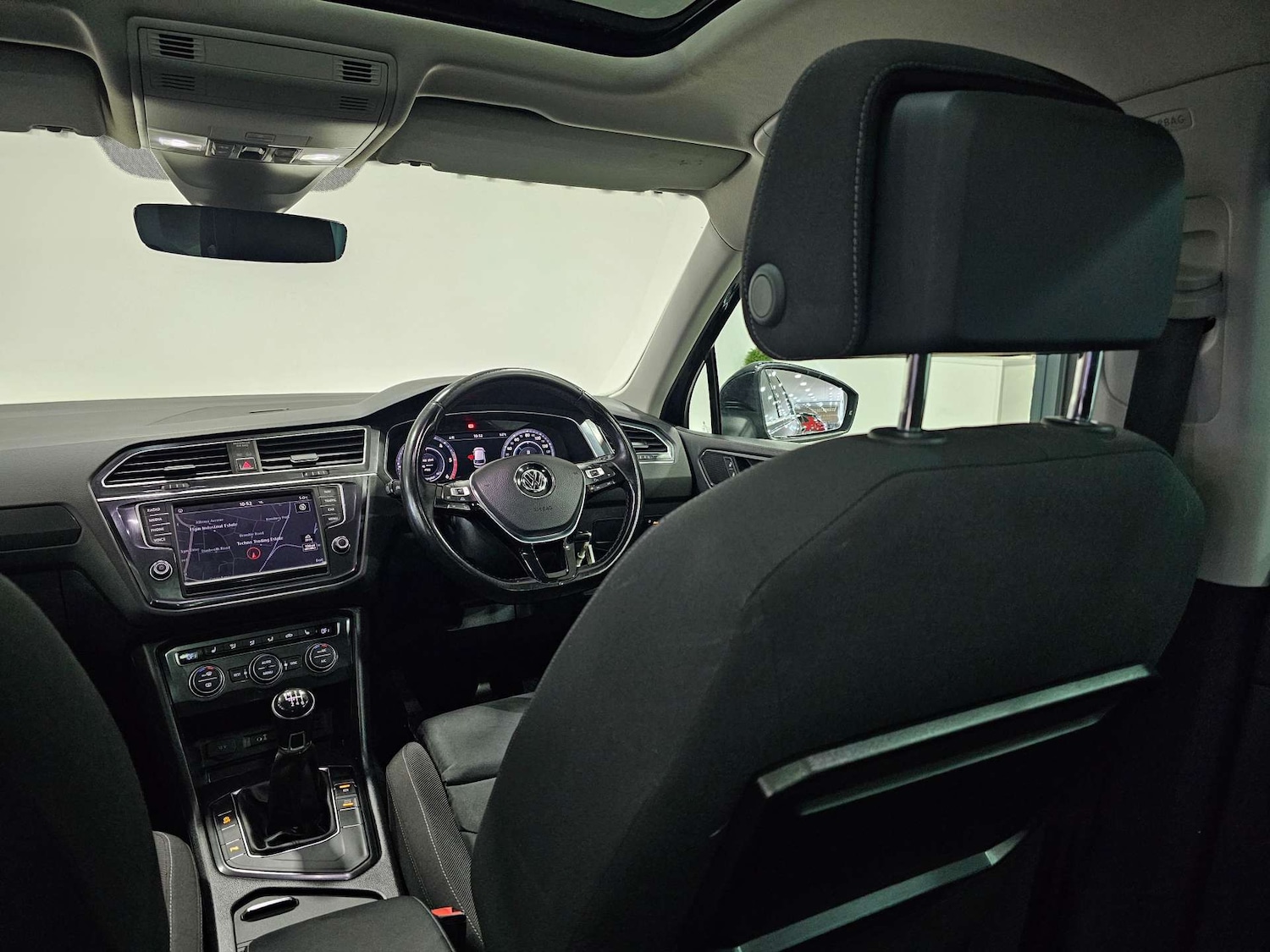 Used Volkswagen Tiguan 2017 for sale - 77113504: Photo 96