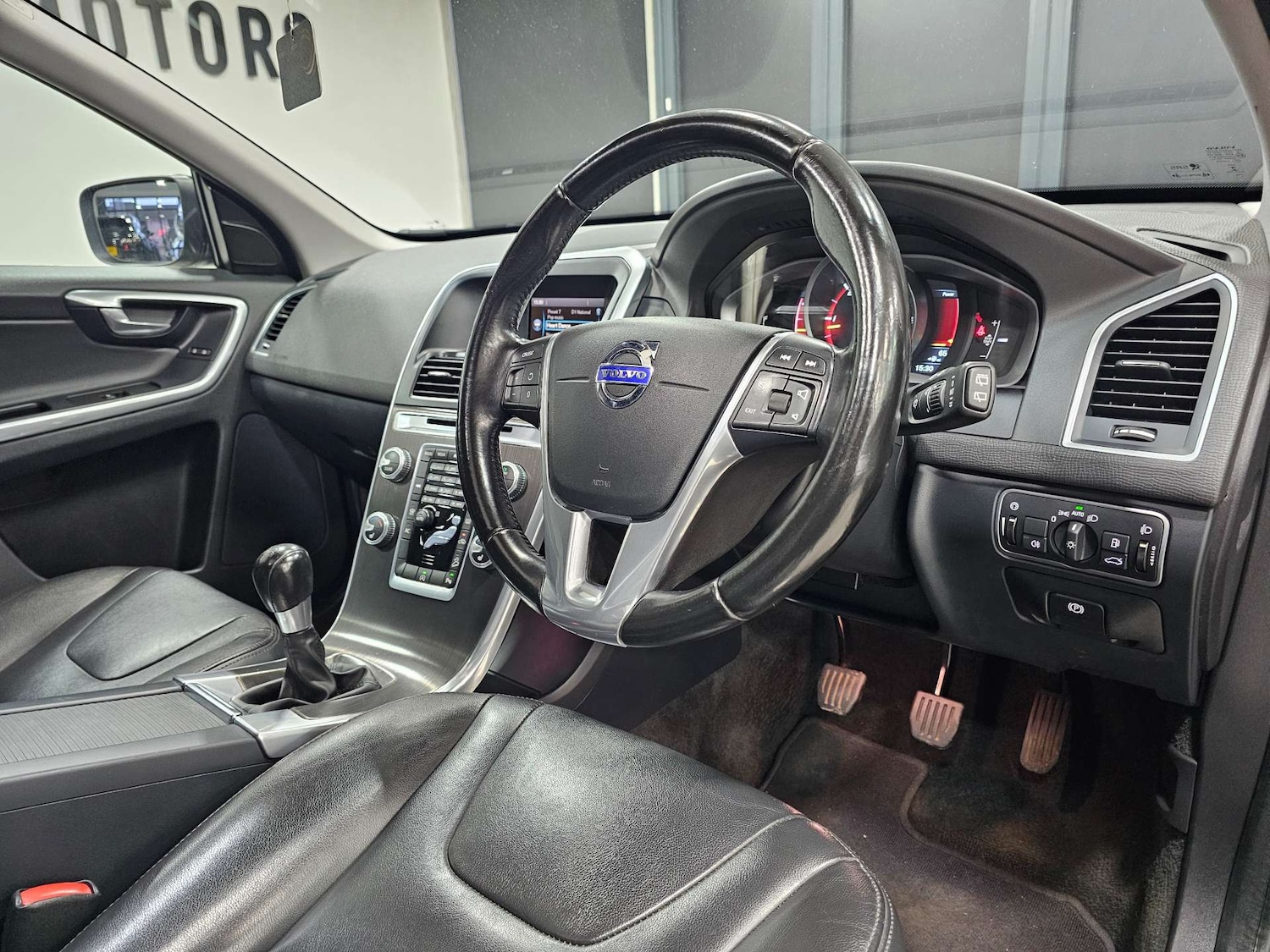 Used Volvo XC60 2015 for sale - 77271564: Photo 13