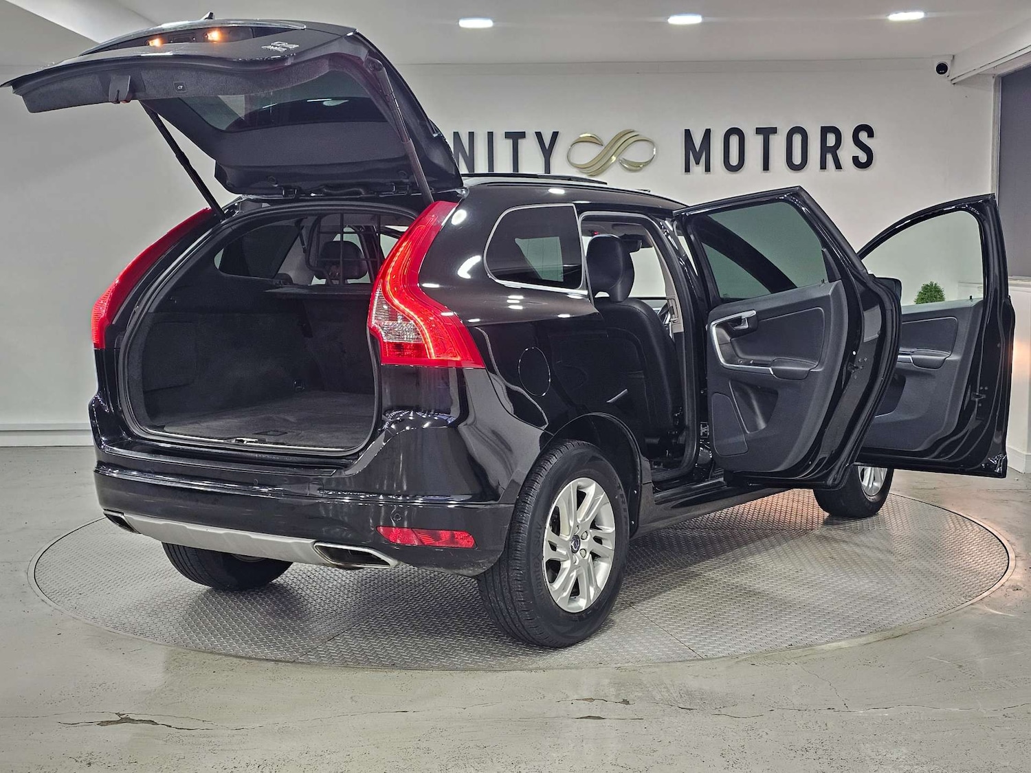 Used Volvo XC60 2015 for sale - 77271564: Photo 28