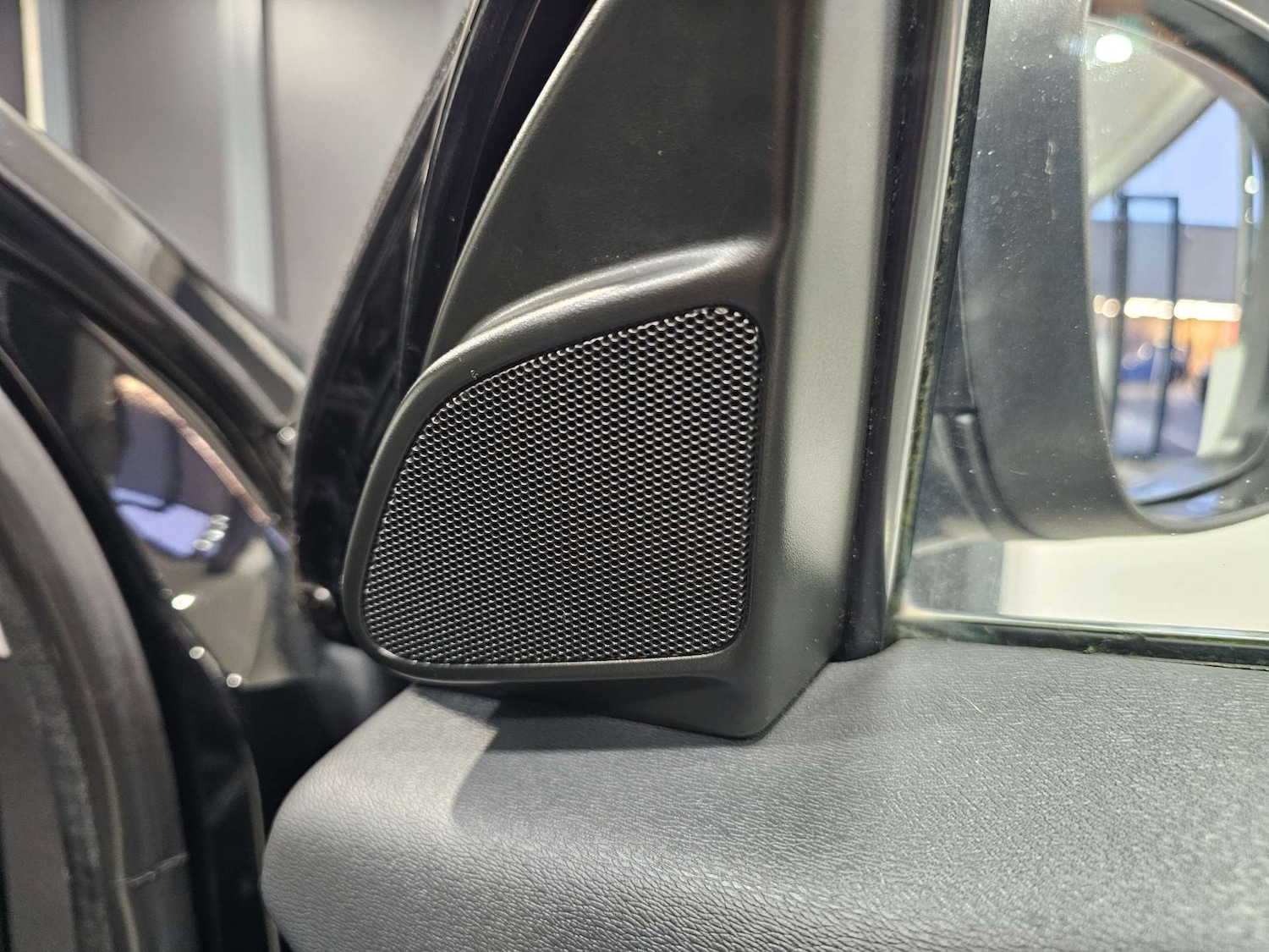 Used Volvo XC60 2015 for sale - 77271564: Photo 31