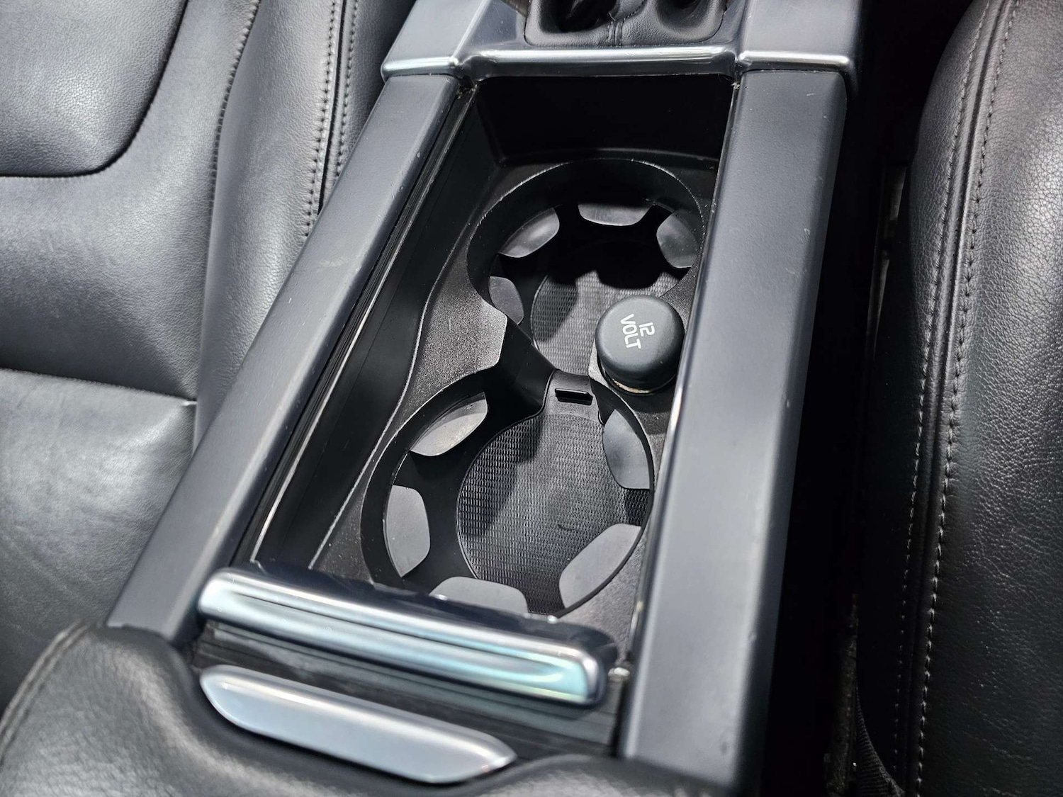 Used Volvo XC60 2015 for sale - 77271564: Photo 42