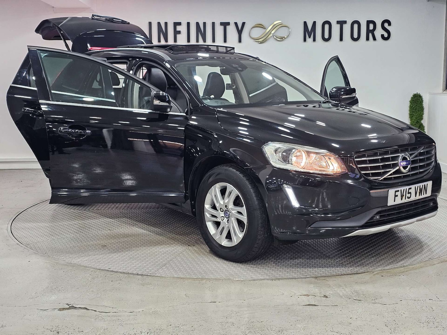 Used Volvo XC60 2015 for sale - 77271564: Photo 63