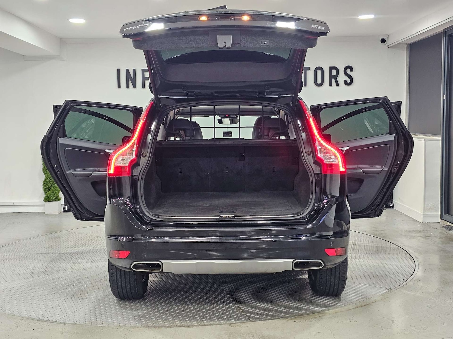 Used Volvo XC60 2015 for sale - 77271564: Photo 66