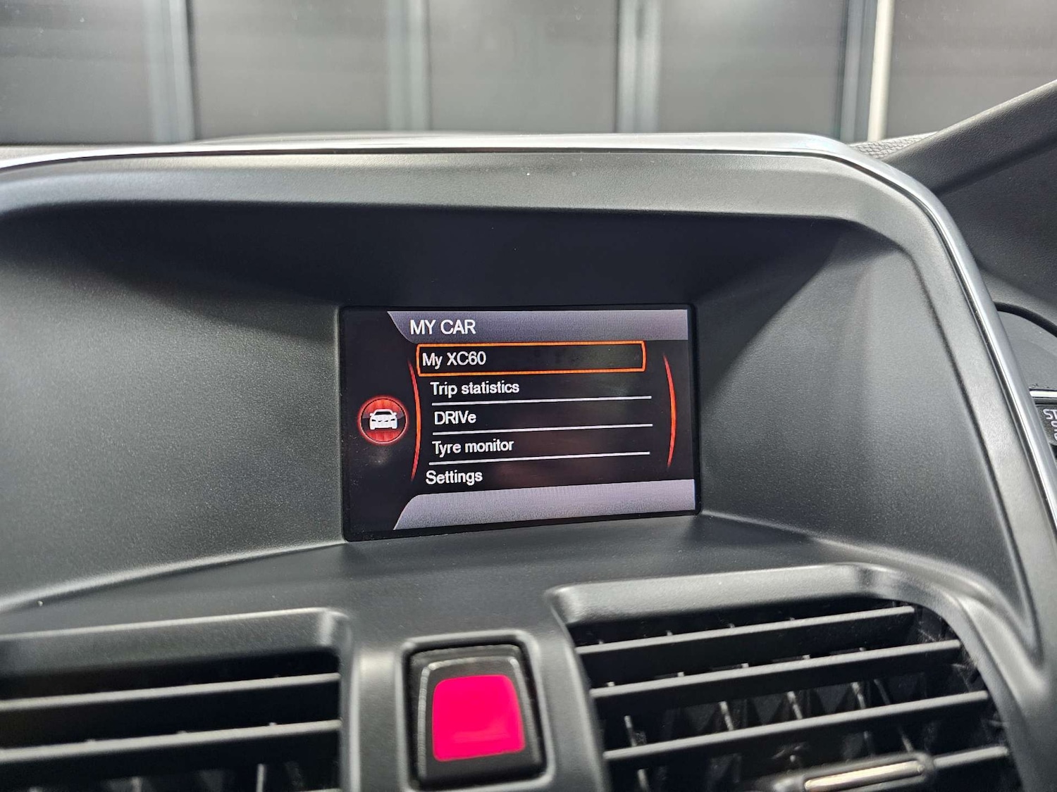 Used Volvo XC60 2015 for sale - 77271564: Photo 69