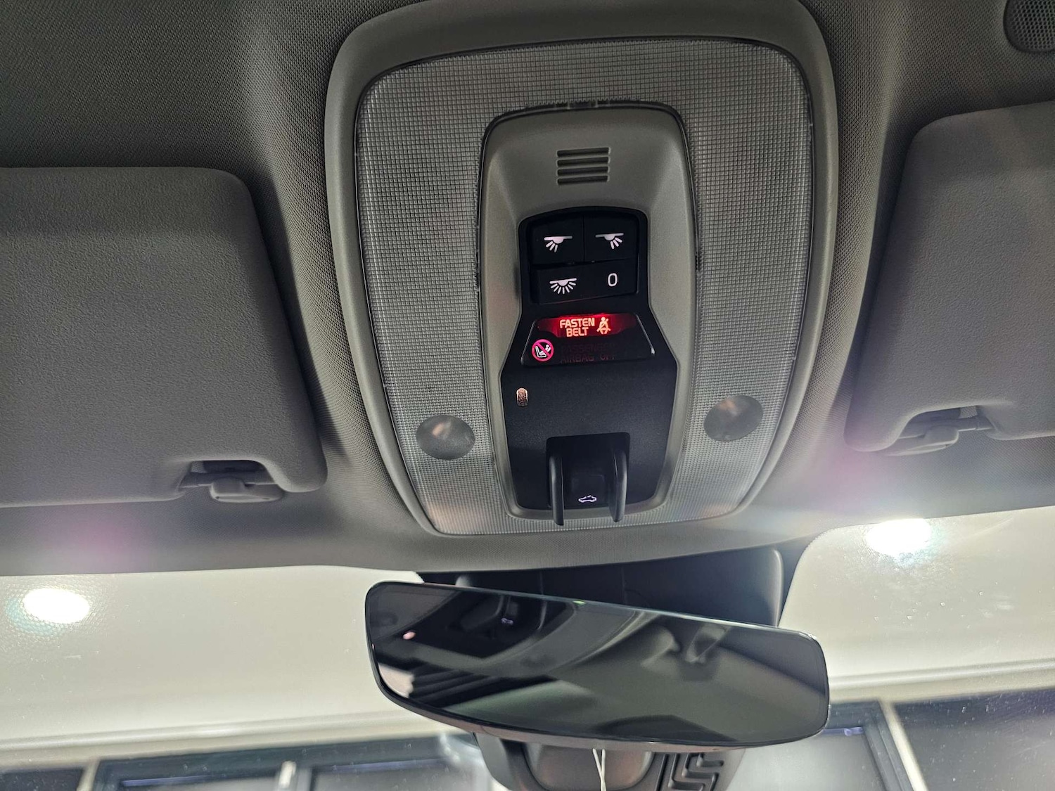 Used Volvo XC60 2015 for sale - 77271564: Photo 70