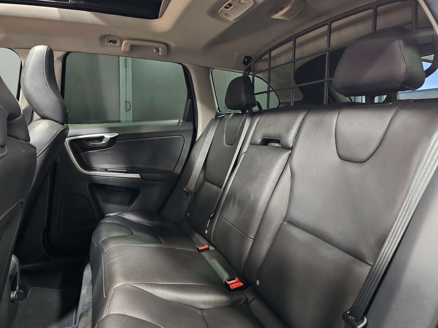 Used Volvo XC60 2015 for sale - 77271564: Photo 72