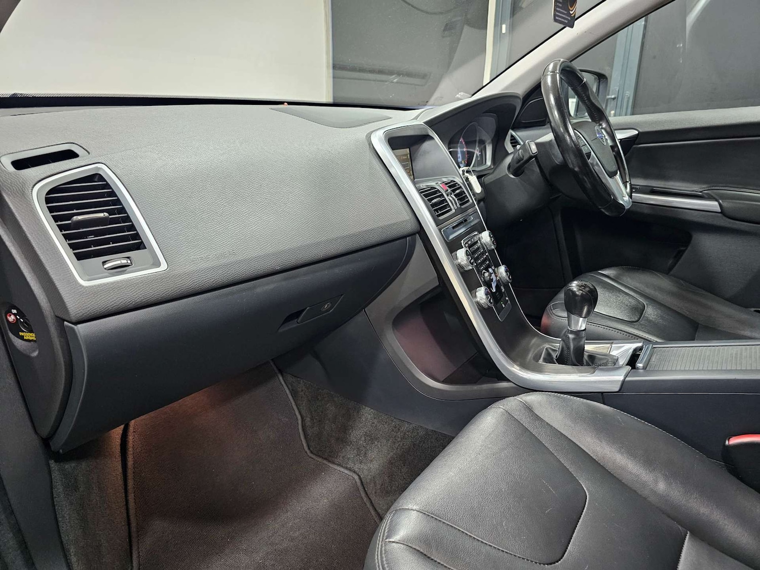 Used Volvo XC60 2015 for sale - 77271564: Photo 73