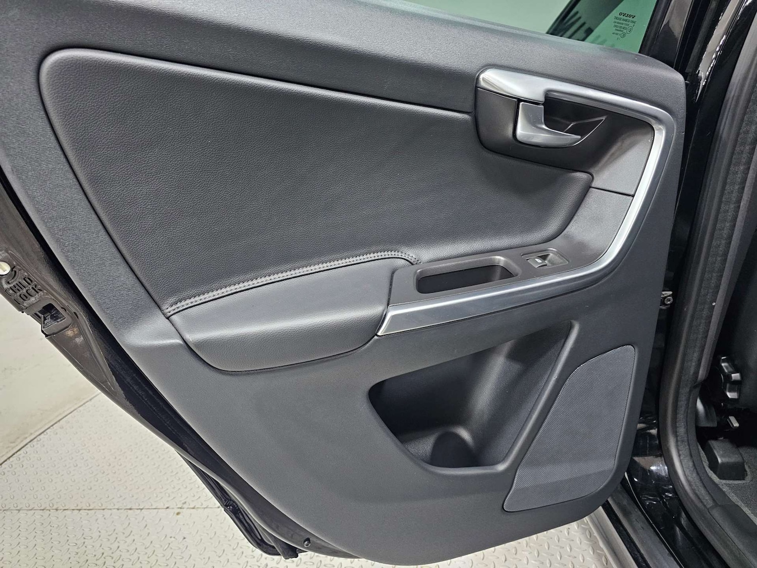 Used Volvo XC60 2015 for sale - 77271564: Photo 83