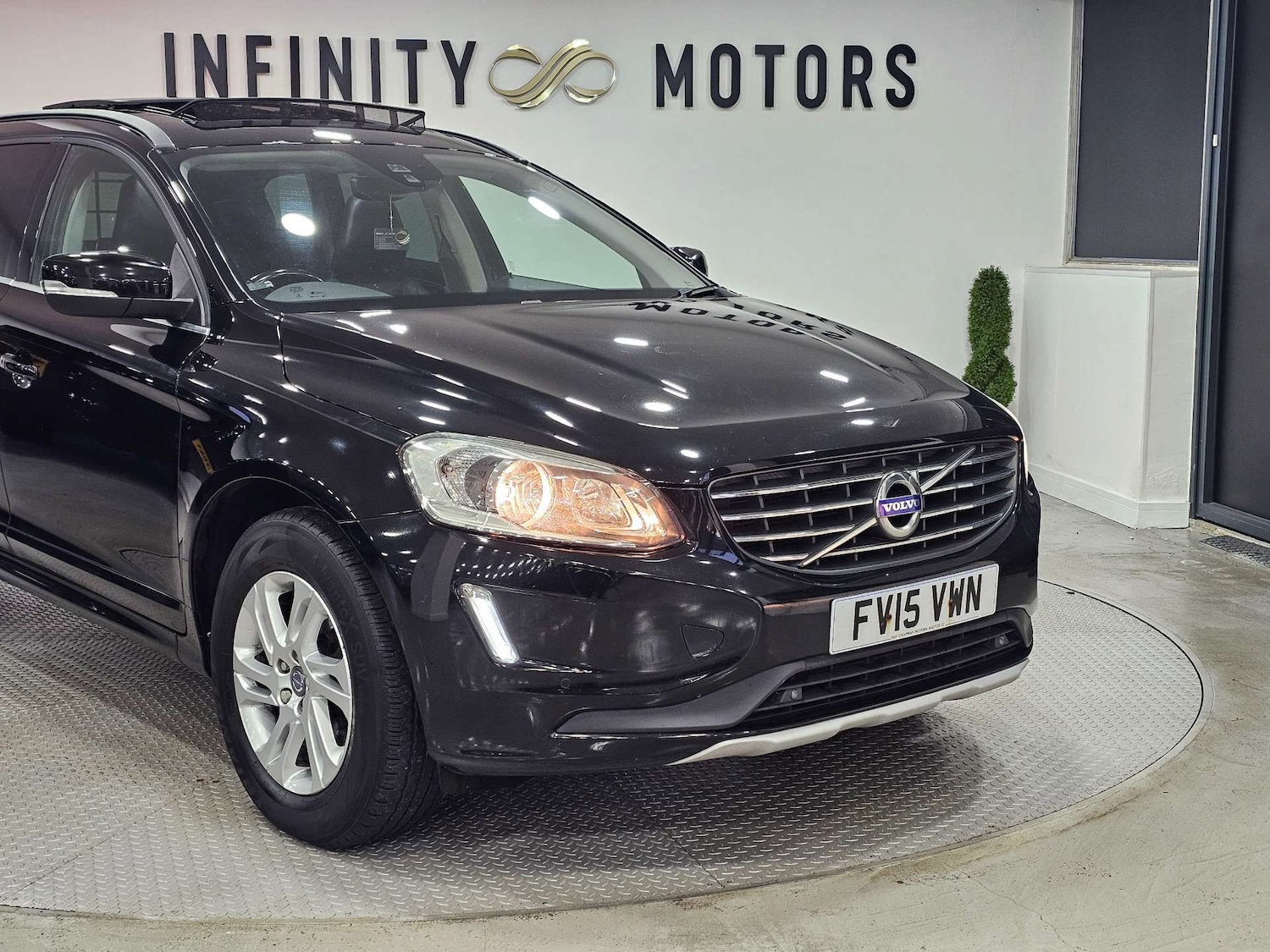 Used Volvo XC60 2015 for sale - 77271564: Photo 90
