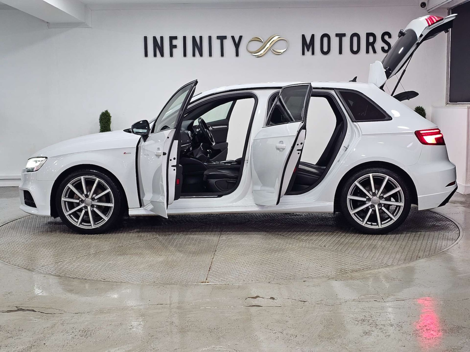 Used Audi A3 2018 for sale - 77245609: Photo 46