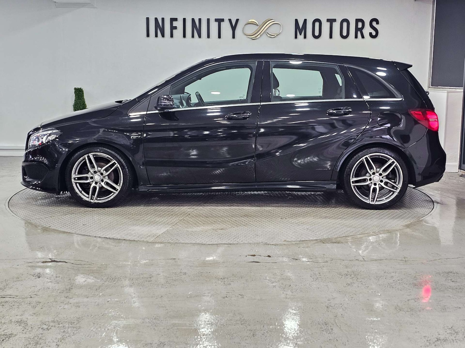Used Mercedes-Benz B Class 2016 for sale - 76972436: Photo 20