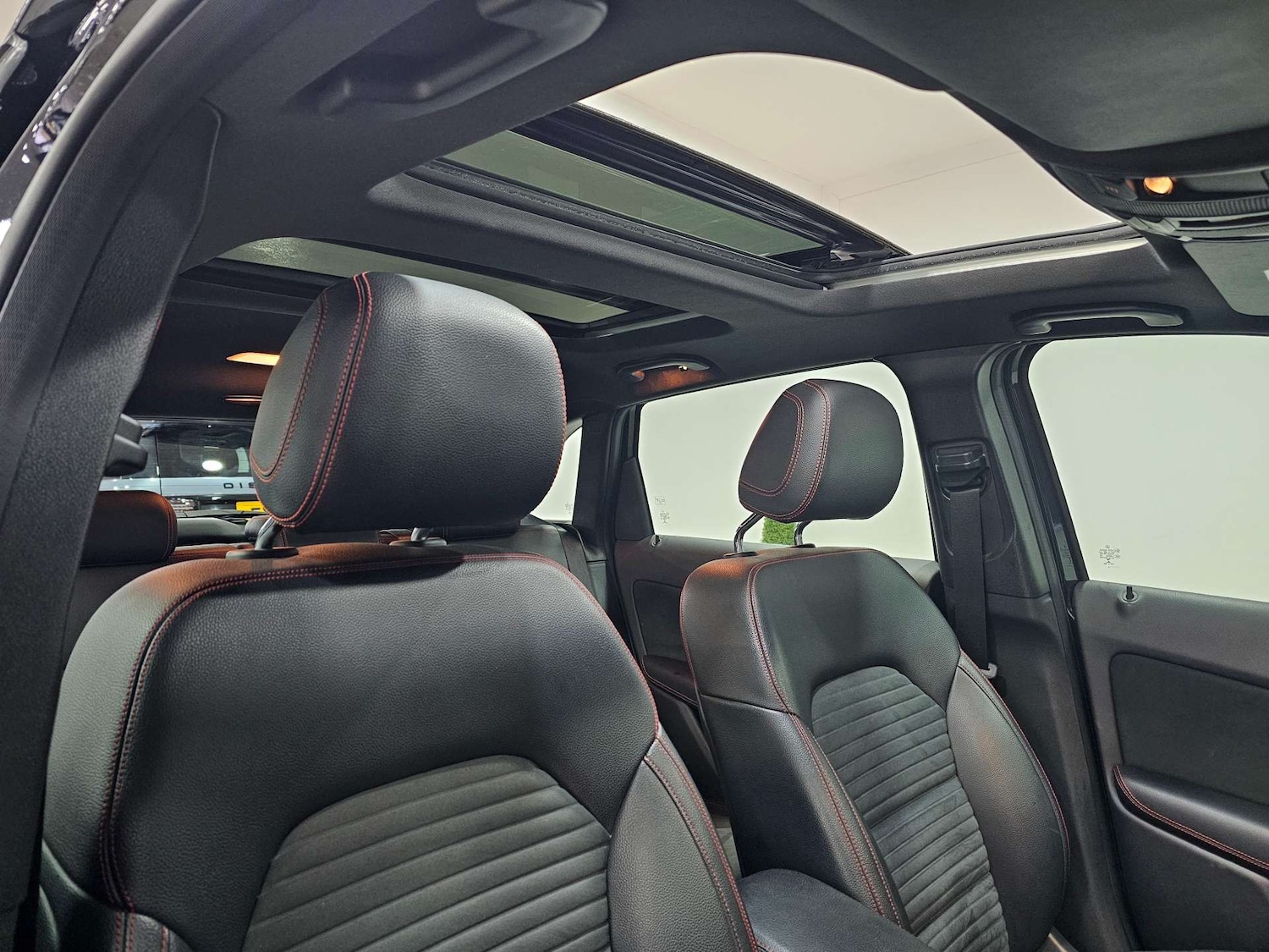 Used Mercedes-Benz B Class 2016 for sale - 76972436: Photo 3