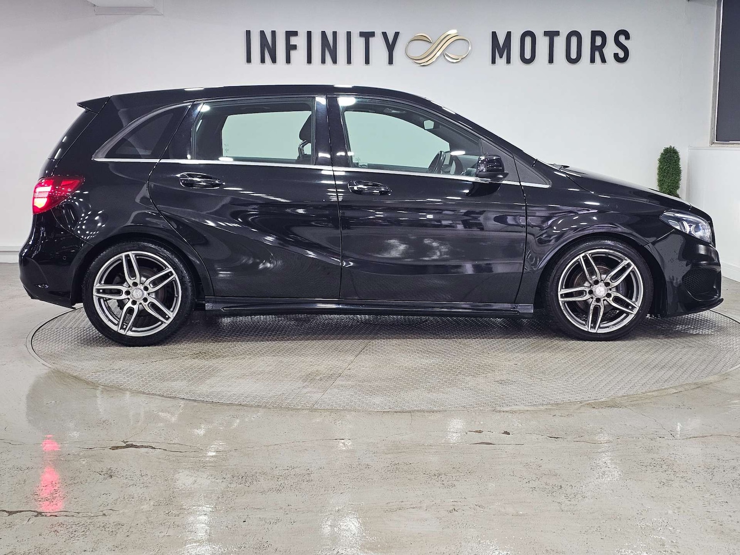 Used Mercedes-Benz B Class 2016 for sale - 76972436: Photo 33