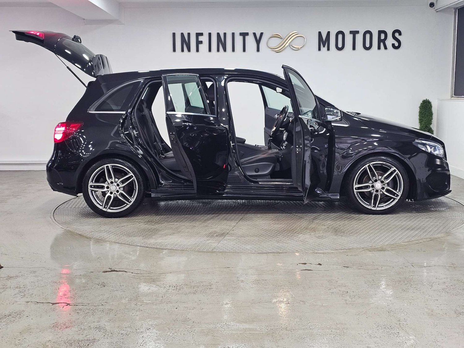 Used Mercedes-Benz B Class 2016 for sale - 76972436: Photo 38