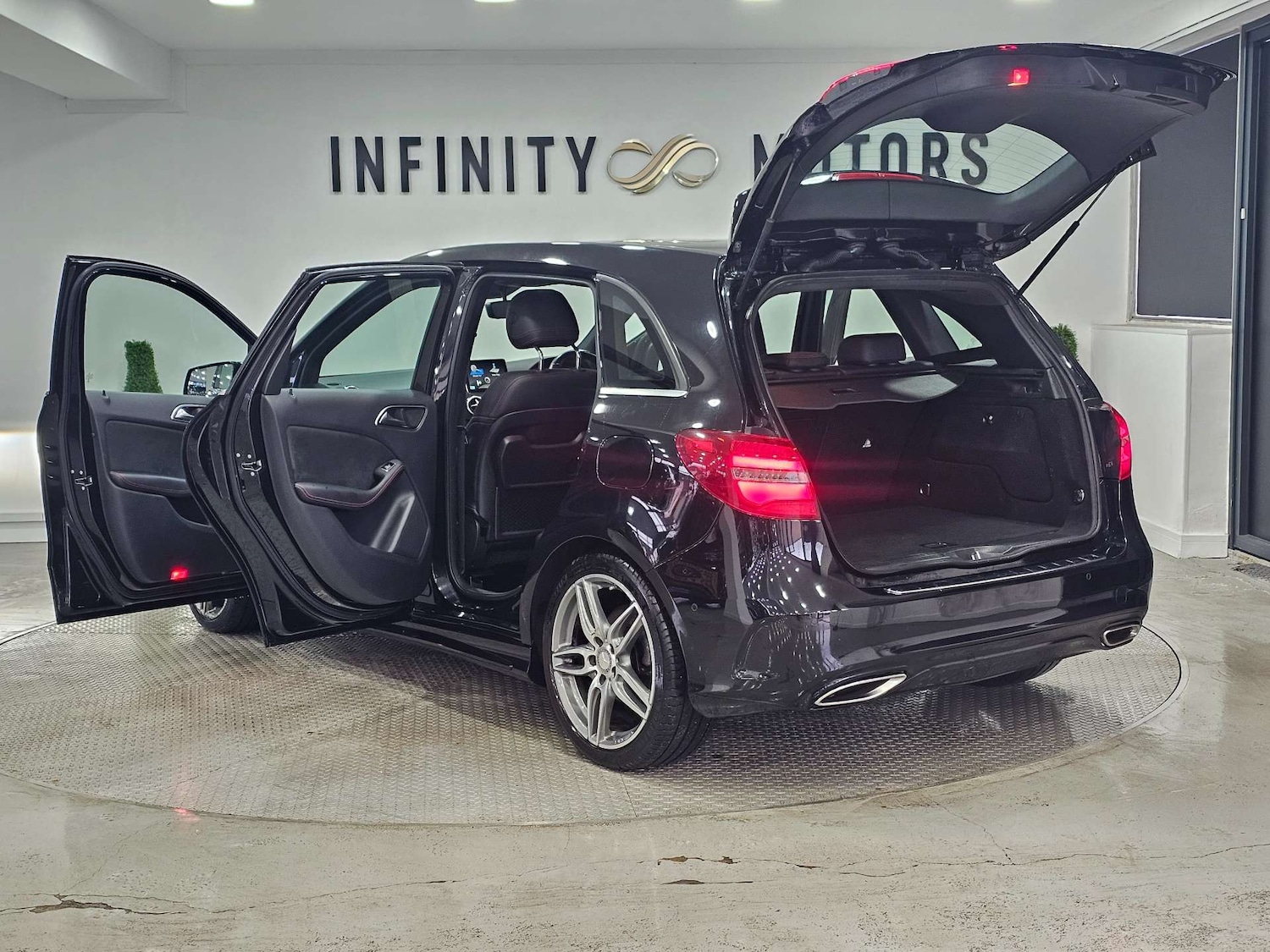 Used Mercedes-Benz B Class 2016 for sale - 76972436: Photo 43