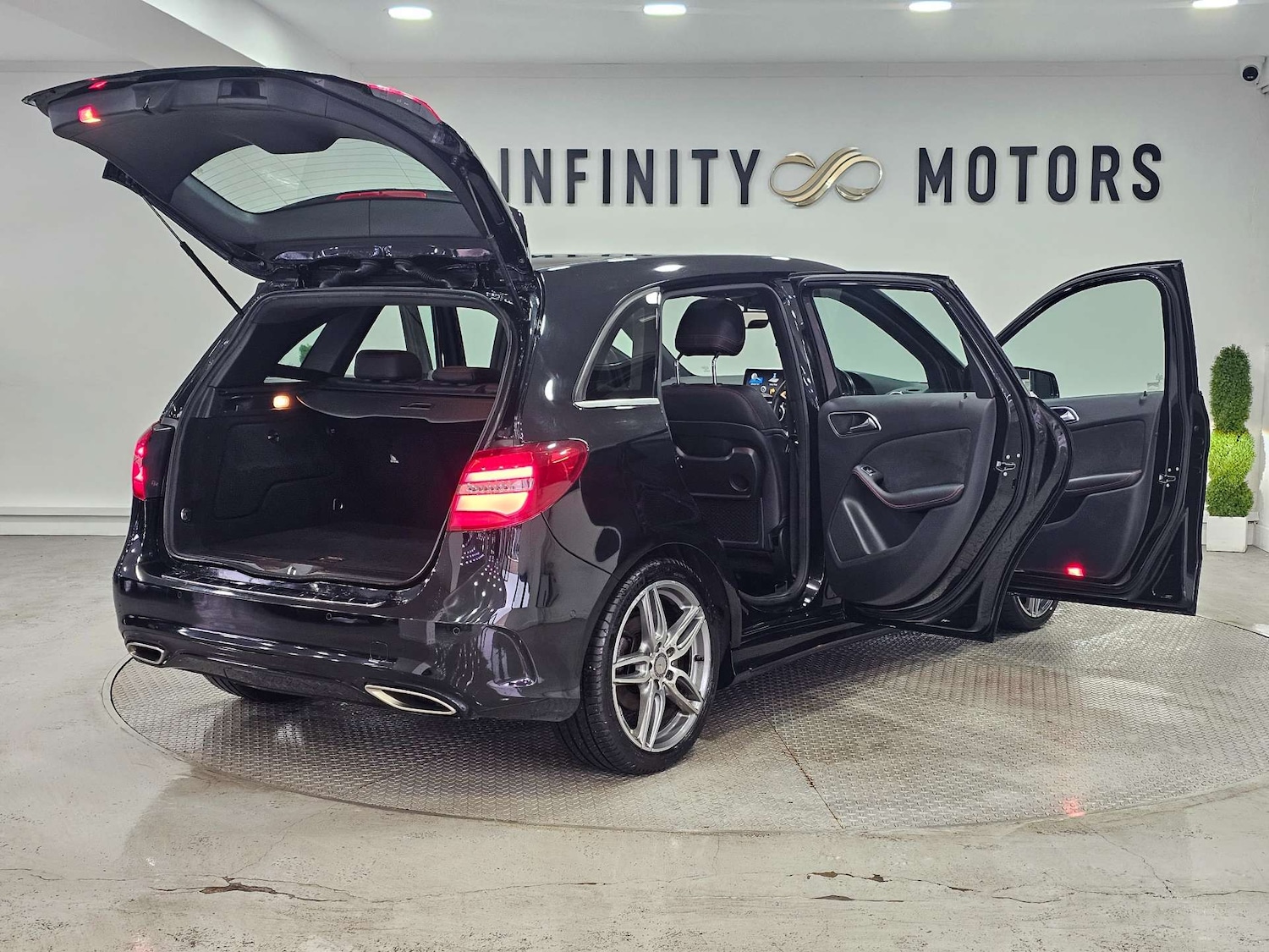 Used Mercedes-Benz B Class 2016 for sale - 76972436: Photo 45