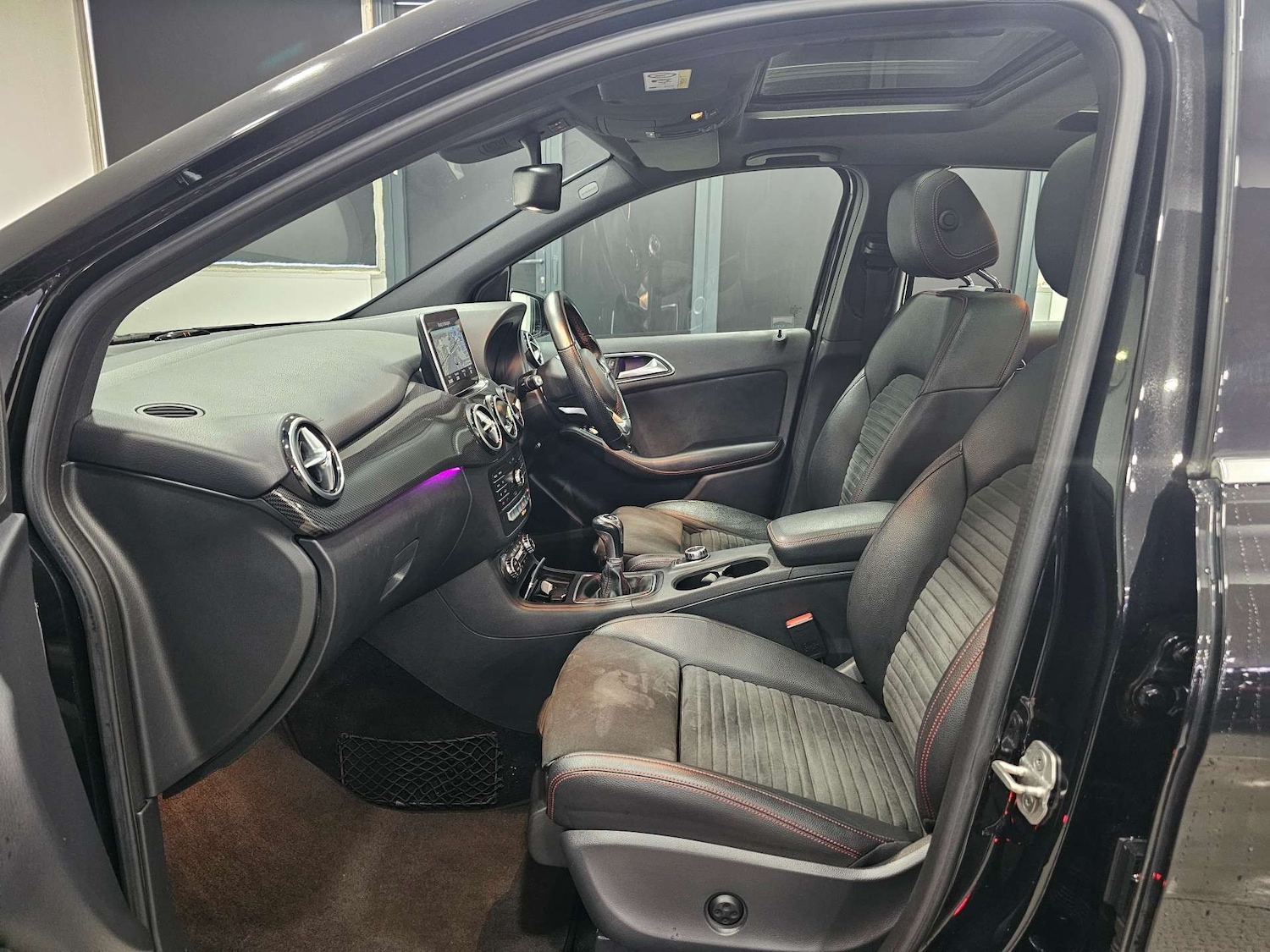 Used Mercedes-Benz B Class 2016 for sale - 76972436: Photo 98