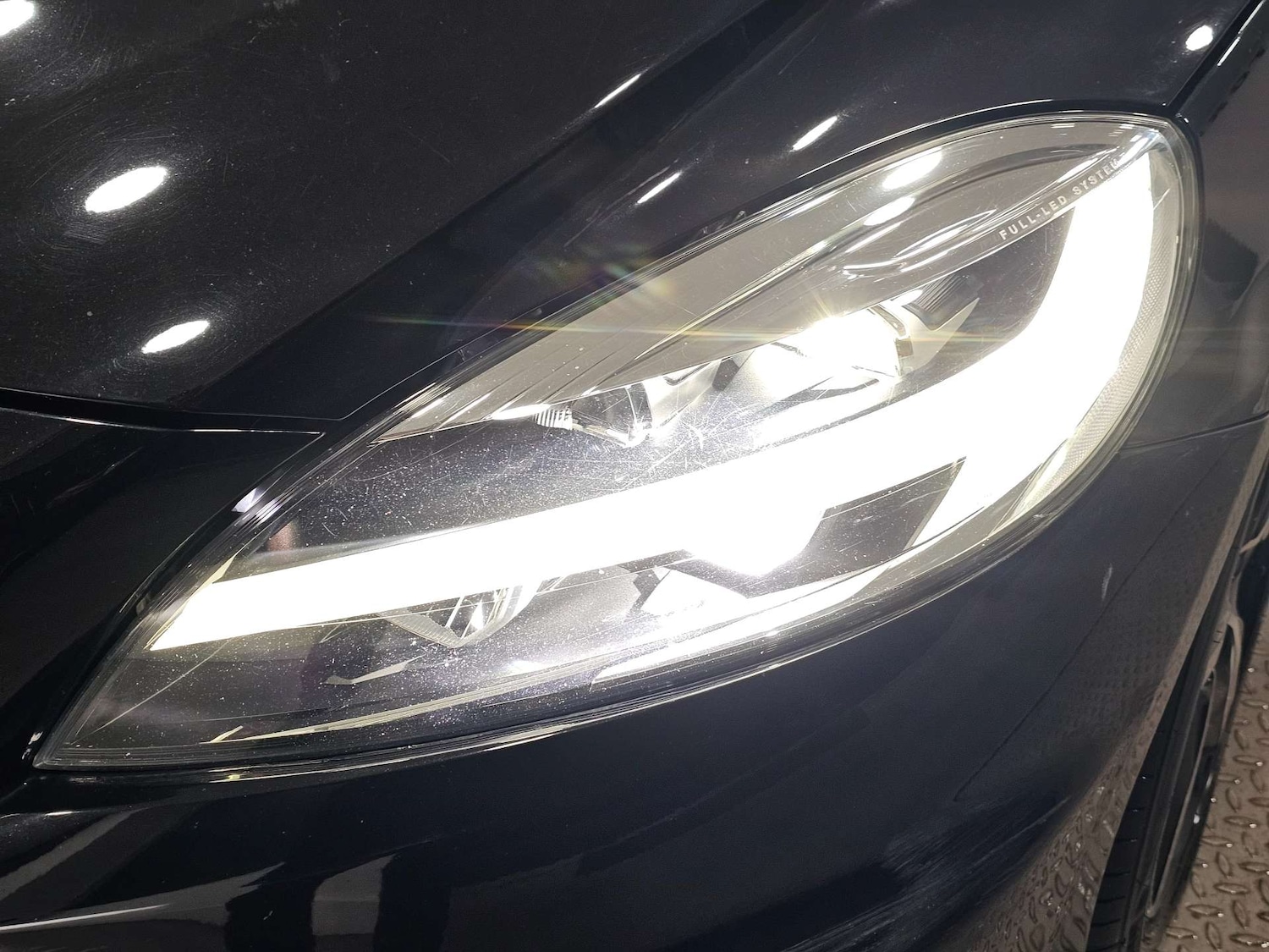 Used Volvo V40 2017 for sale - 76972391: Photo 11