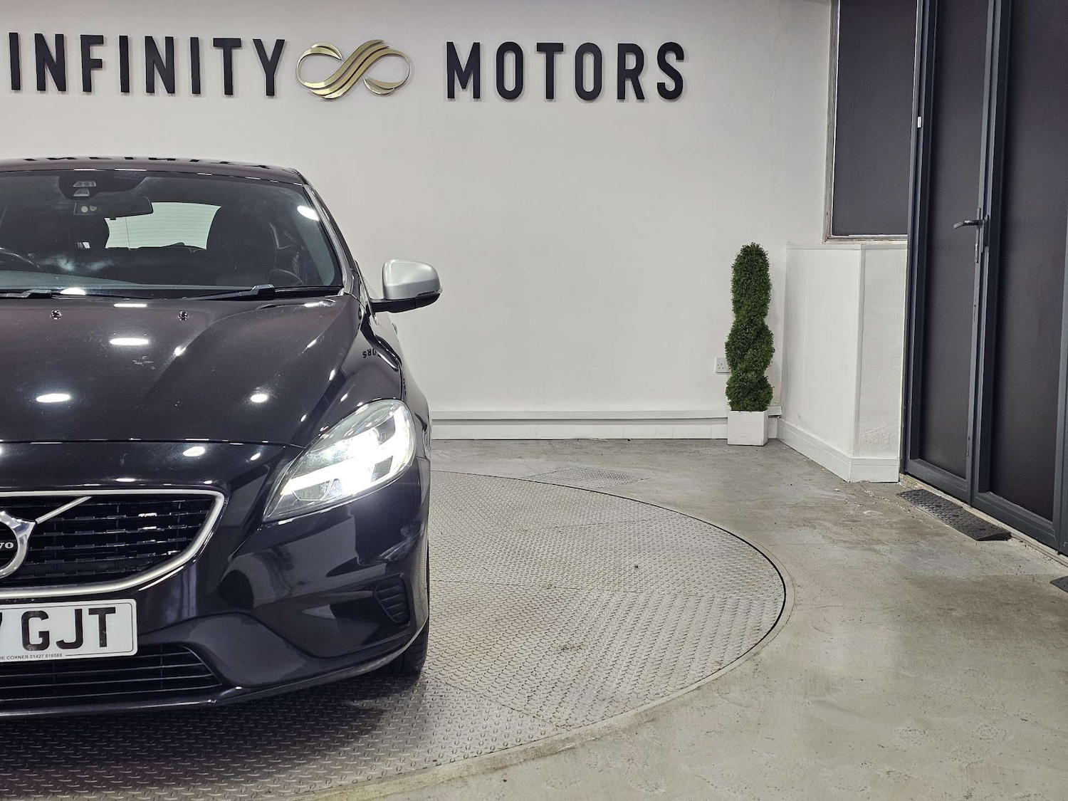 Used Volvo V40 2017 for sale - 76972391: Photo 17