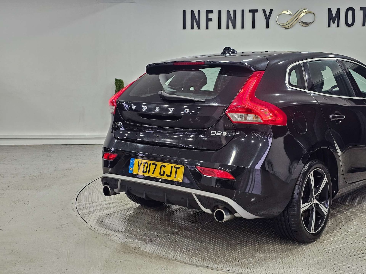 Used Volvo V40 2017 for sale - 76972391: Photo 33