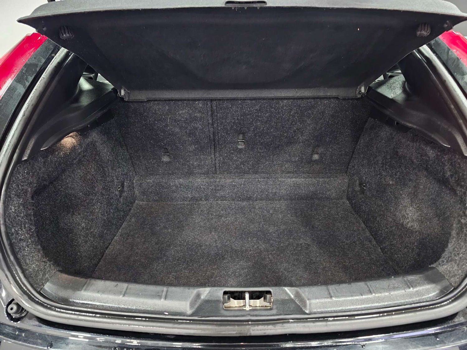 Used Volvo V40 2017 for sale - 76972391: Photo 49