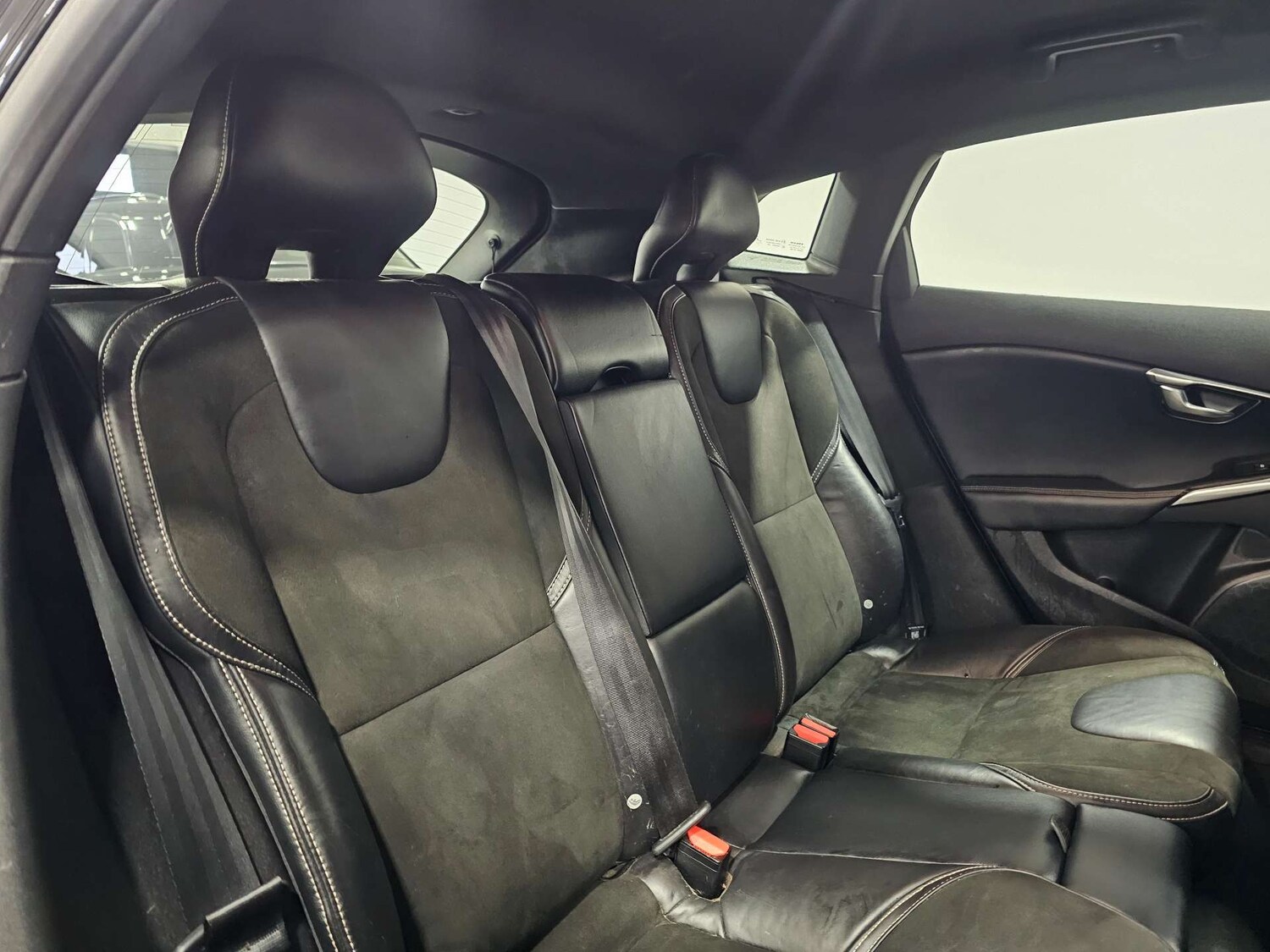 Used Volvo V40 2017 for sale - 76972391: Photo 70