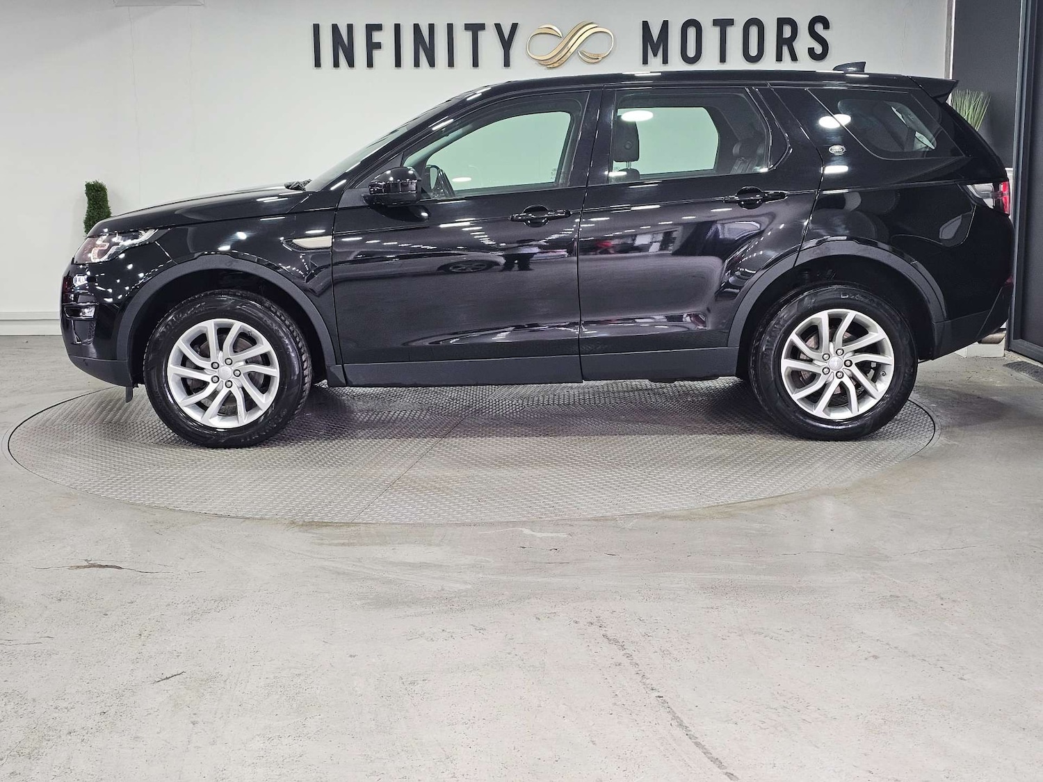 Used Land Rover Discovery Sport 2018 for sale - 77235341: Photo 20