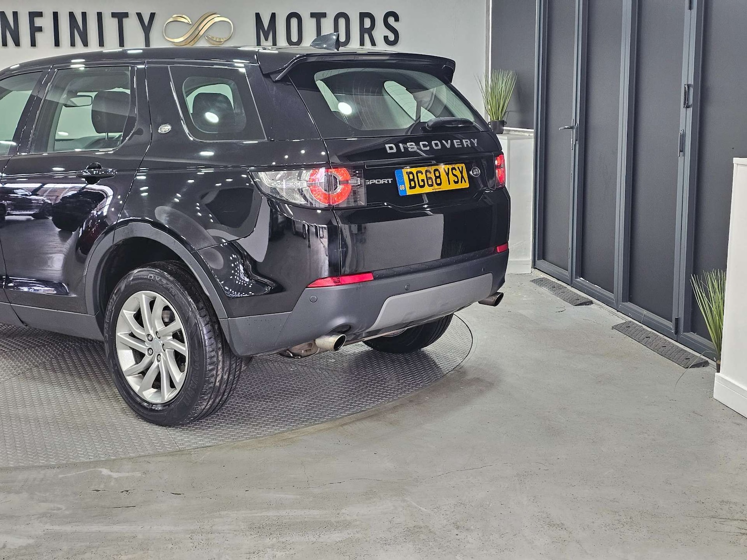 Used Land Rover Discovery Sport 2018 for sale - 77235341: Photo 28