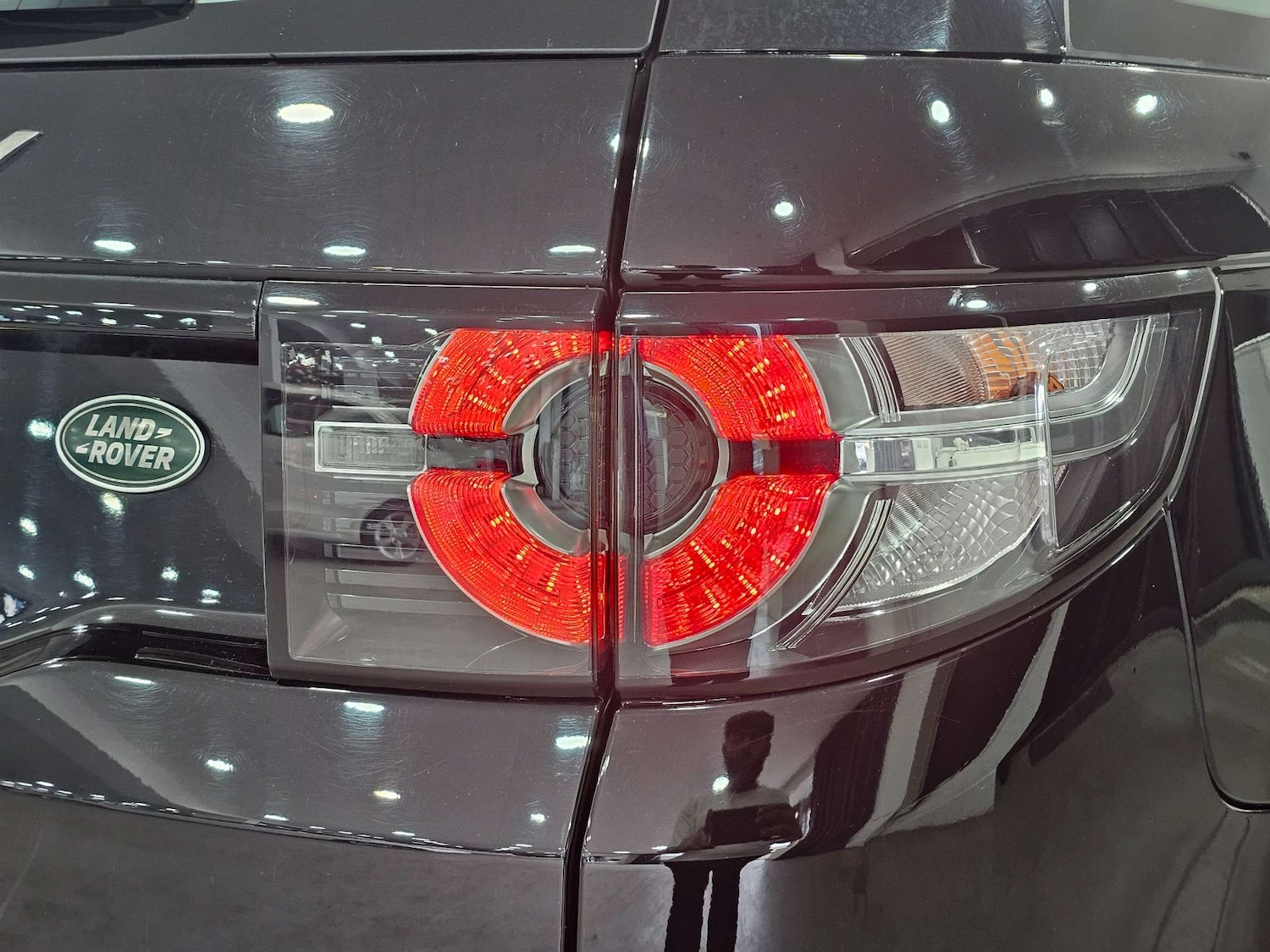 Used Land Rover Discovery Sport 2018 for sale - 77235341: Photo 32