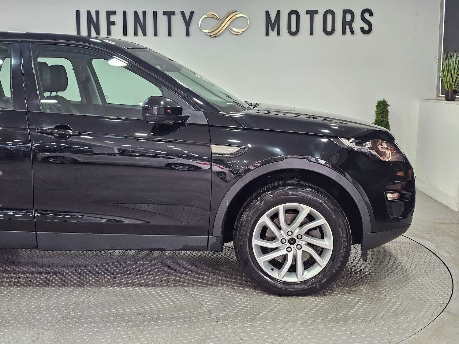 Used Land Rover Discovery Sport 2018 for sale - 77235341: Photo 37