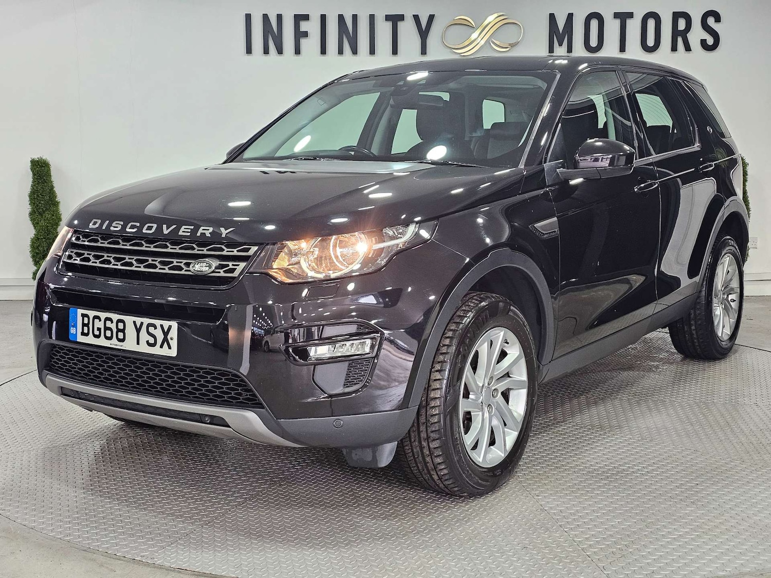 Used Land Rover Discovery Sport 2018 for sale - 77235341: Photo 4