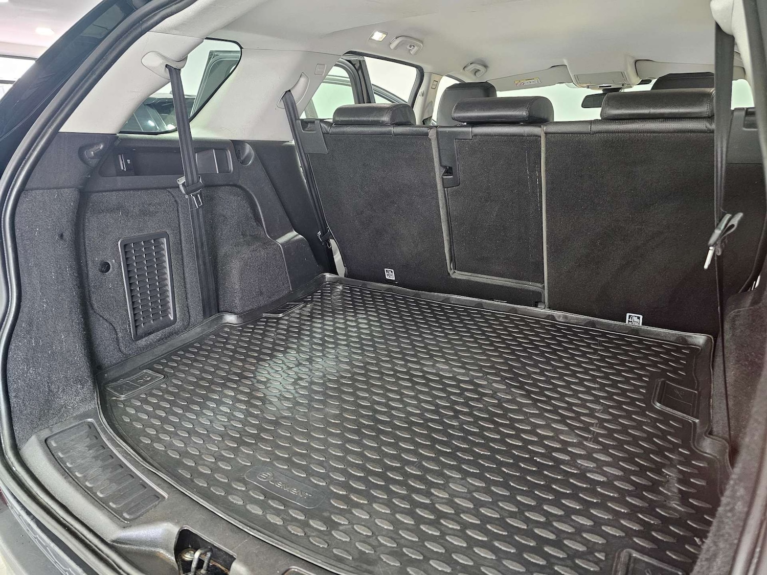 Used Land Rover Discovery Sport 2018 for sale - 77235341: Photo 50