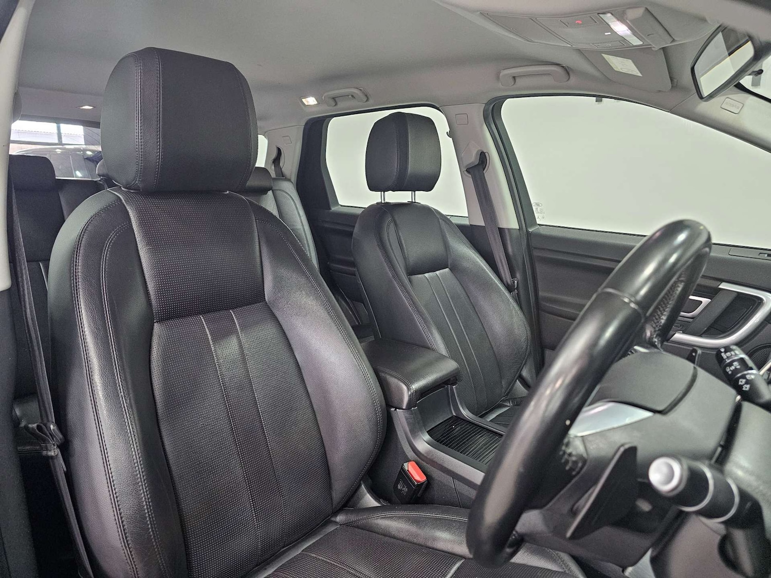 Used Land Rover Discovery Sport 2018 for sale - 77235341: Photo 58