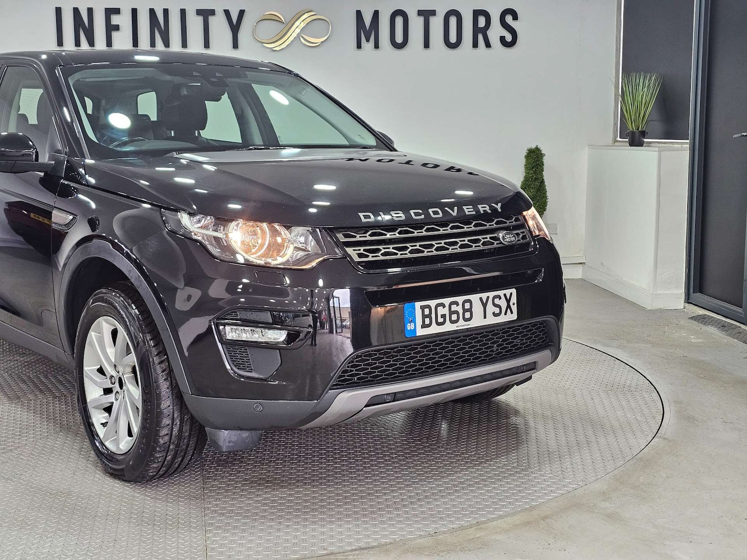 Used Land Rover Discovery Sport 2018 for sale - 77235341: Photo 6