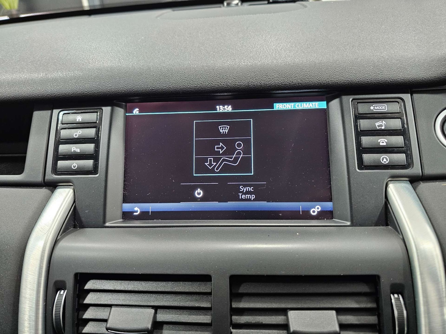 Used Land Rover Discovery Sport 2018 for sale - 77235341: Photo 79