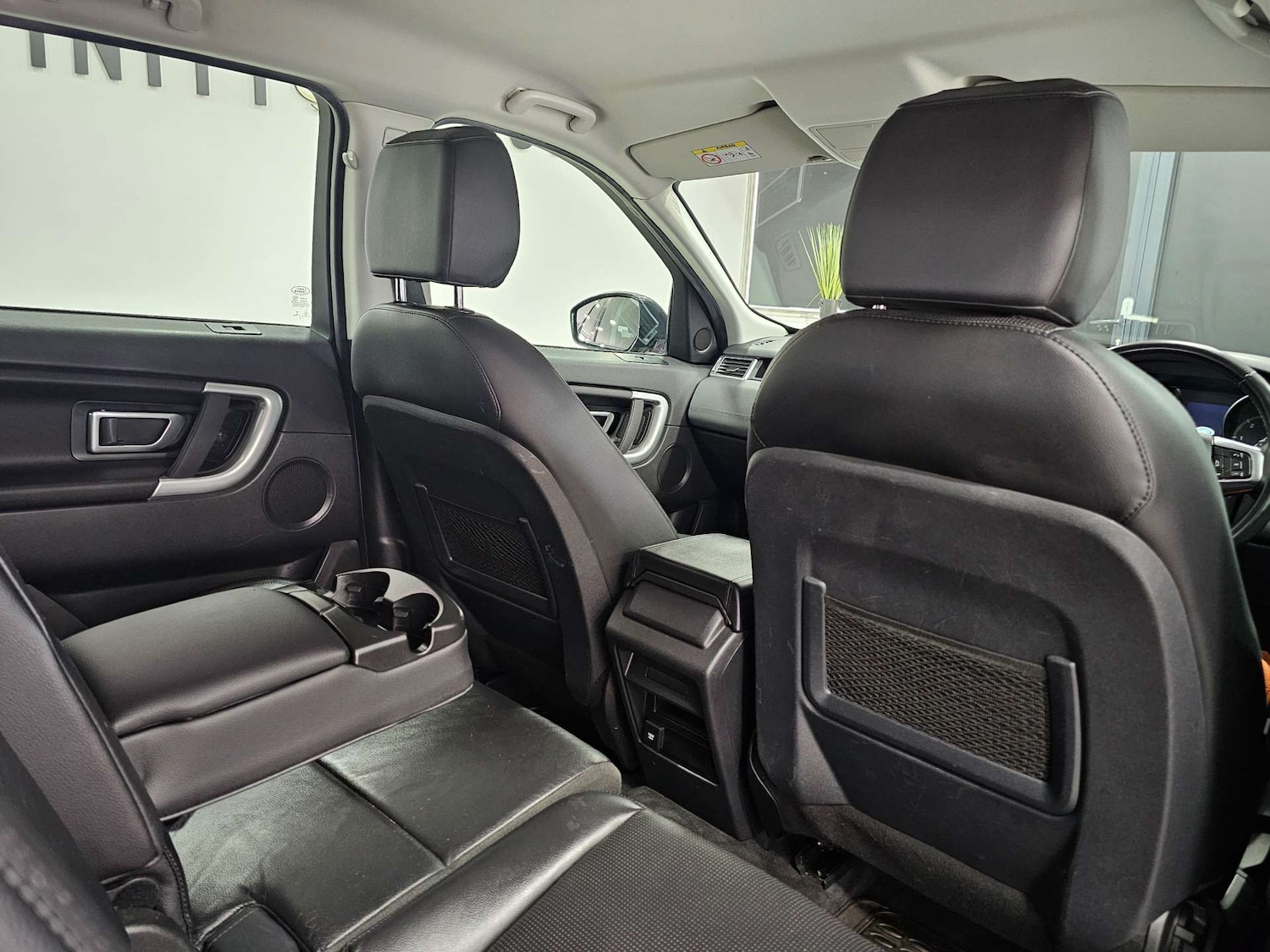 Used Land Rover Discovery Sport 2018 for sale - 77235341: Photo 84