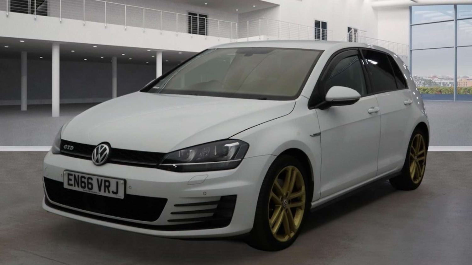 Used Volkswagen Golf 2017 for sale - 77355525: Photo 3