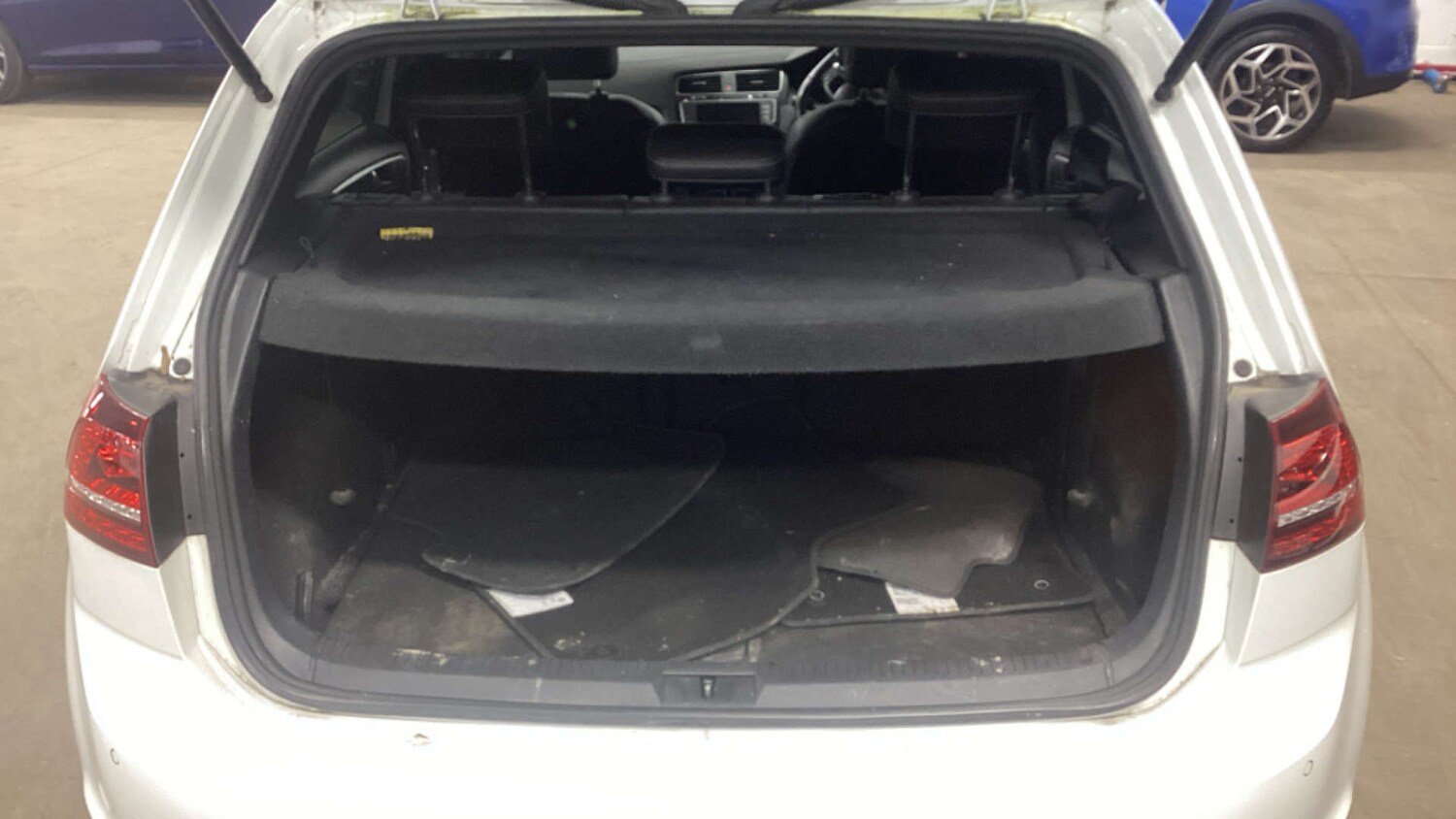 Used Volkswagen Golf 2017 for sale - 77355525: Photo 9