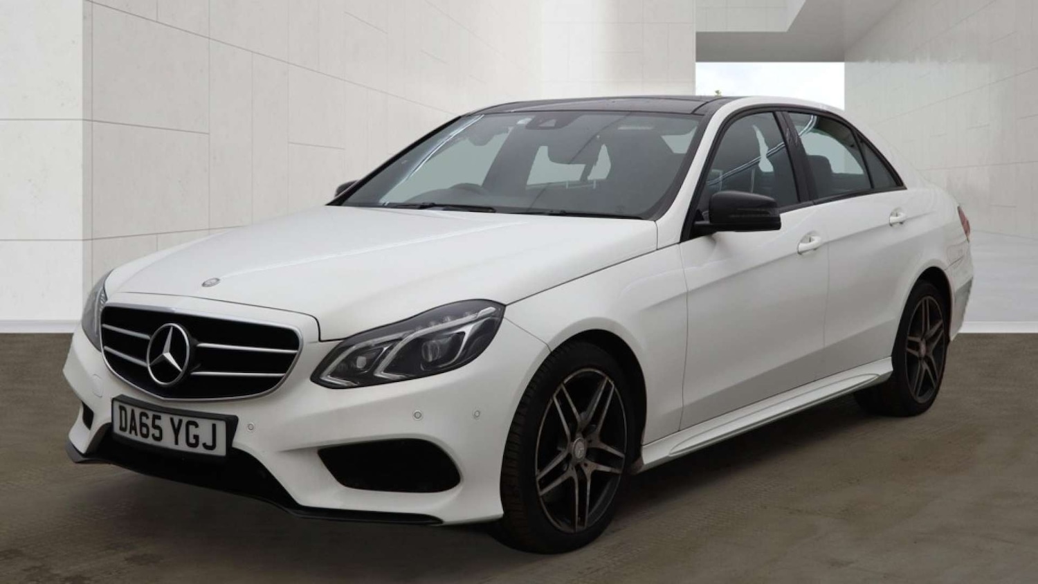 Used Mercedes-Benz E Class 2016 for sale - 78068111: Photo 3