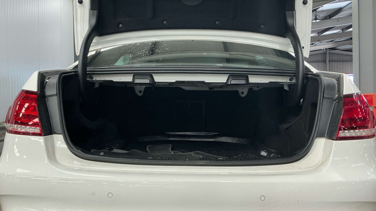 Used Mercedes-Benz E Class 2016 for sale - 78068111: Photo 9