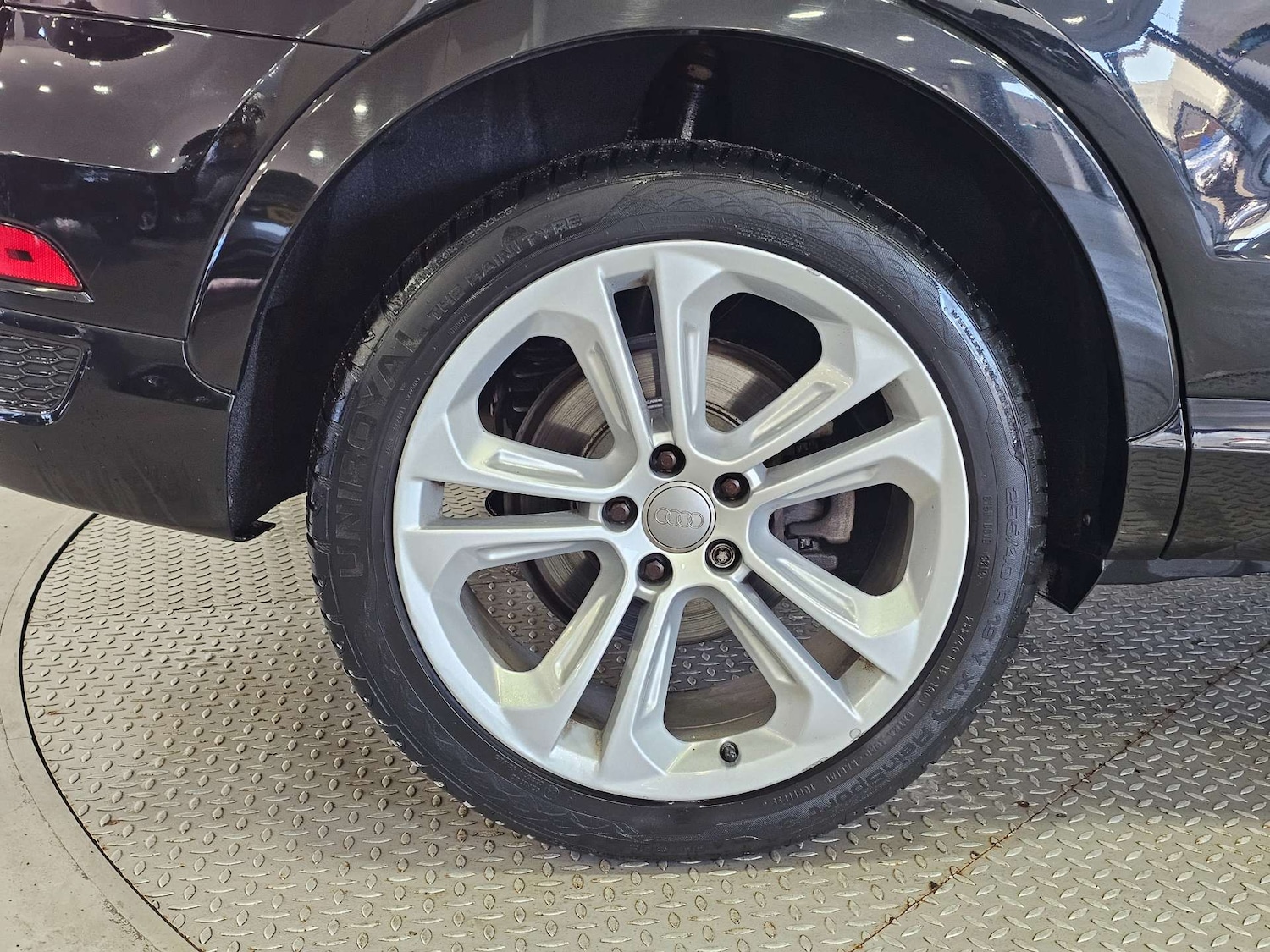 Used Audi Q3 2016 for sale - 77224797: Photo 37