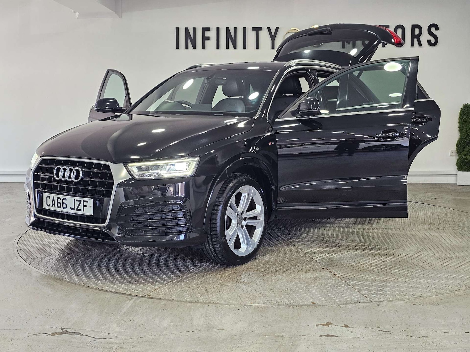 Used Audi Q3 2016 for sale - 77224797: Photo 44