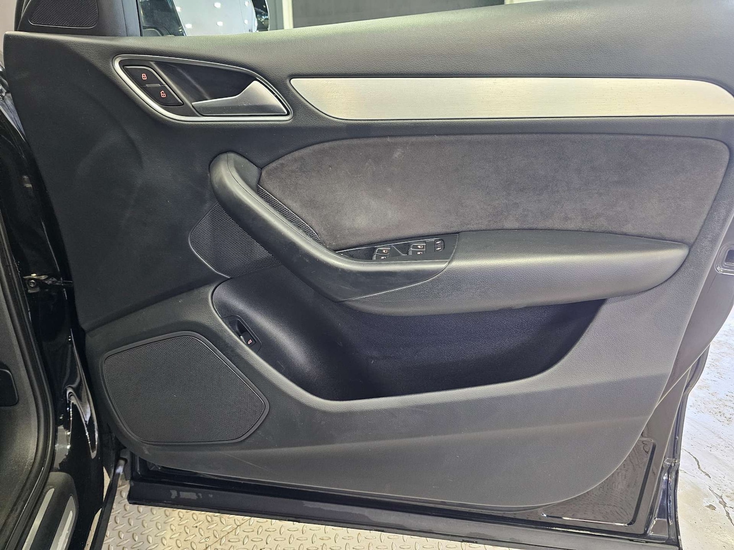 Used Audi Q3 2016 for sale - 77224797: Photo 53